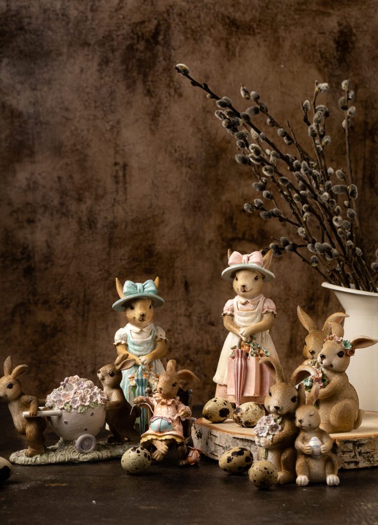 Easter decoration composition with bunnies and eggs